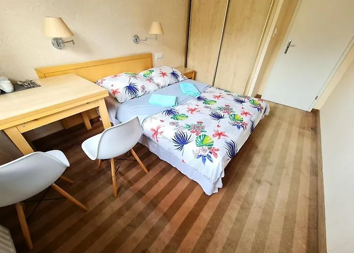 Fantastic Waw - Z6 Room - 302A